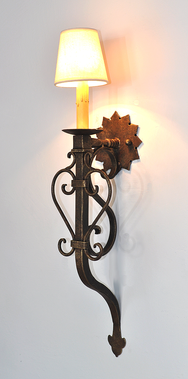 iron sconce IN021
