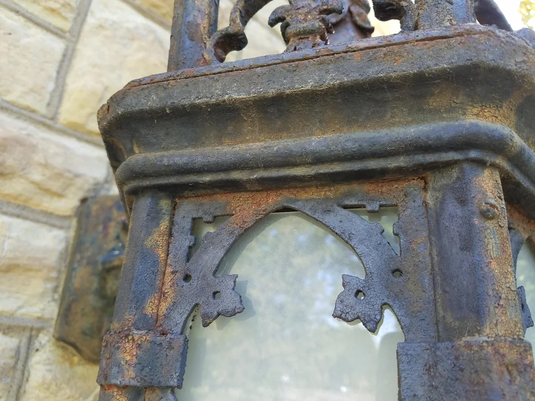 rust resistant lighting fixtures